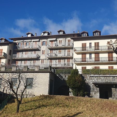 Mansarda Fra Monte E Lago Esino Lario Buitenkant foto