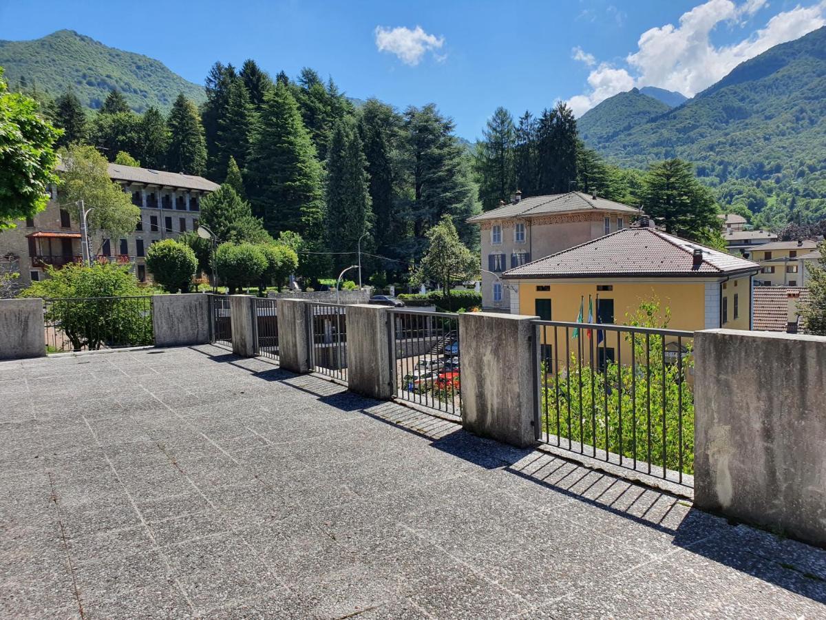 Mansarda Fra Monte E Lago Esino Lario Buitenkant foto