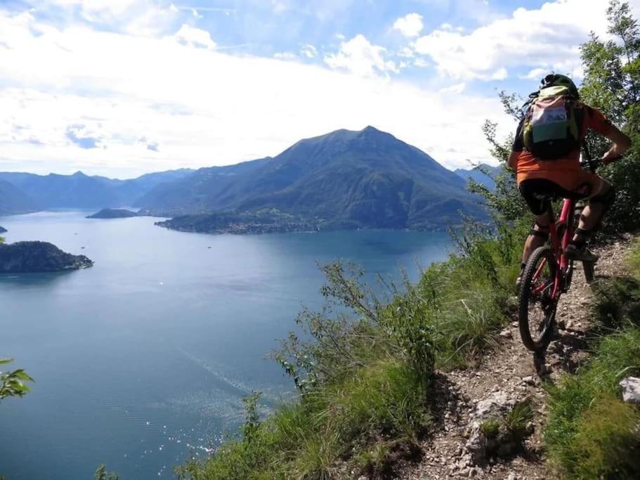 Mansarda Fra Monte E Lago Esino Lario Buitenkant foto